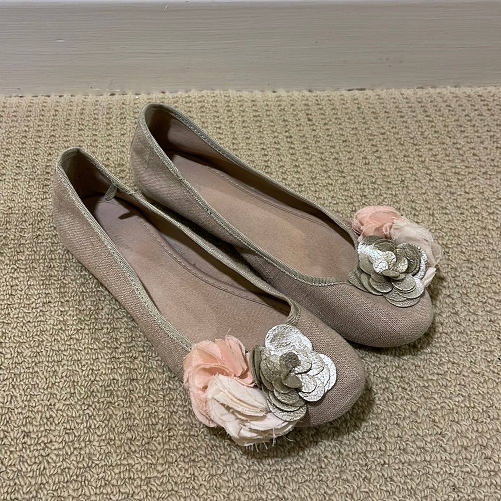 Old Navy tweed flats- size 8